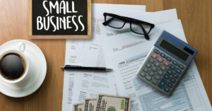 3 Small Business Risks to Know: Inflation, Wage Changes, & Threatened Business Growth in 2022